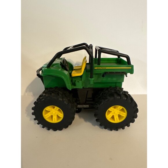 John Deere 4x4 Buggy Battery Operated with Sound and Motion READ - Picture 2 of 8